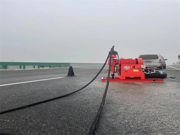 向阳街道马路路基路面开裂下沉注浆加固灌浆